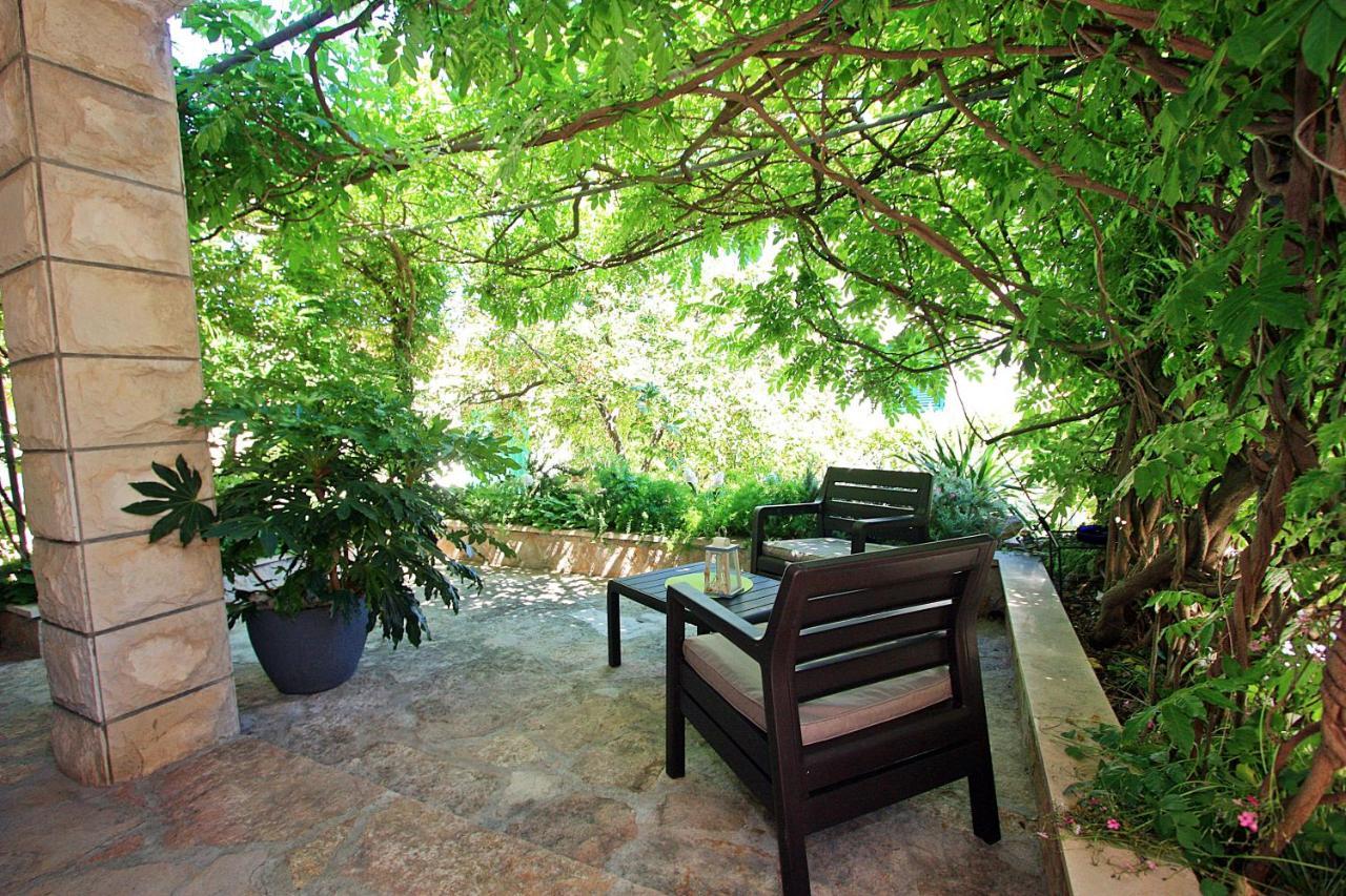 Apartment Zorica Supetar Exterior foto